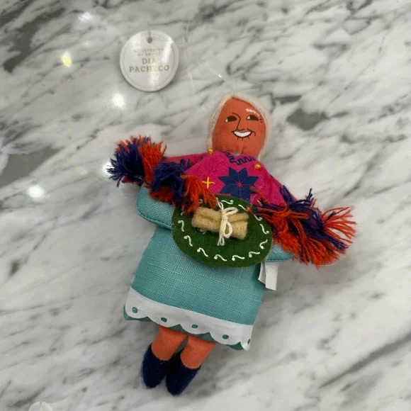 NWT Artist Dia Pacheco Designed Mexican Abuela Grandma Christmas Ornament - Picture 2 of 3